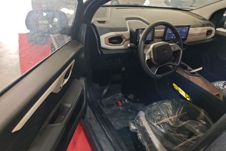 Used JAC Yiwei E10X 2024 Charming Edition 301km Lite