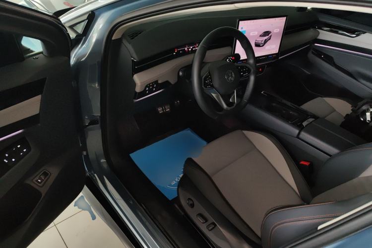 Used Volkswagen ID.7 VIZZION 2024 AIR model