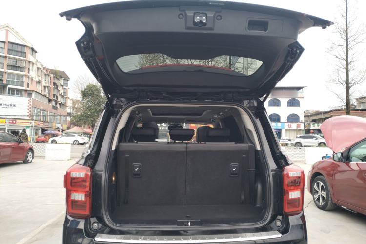 Used GAC Trumpchi GS8 2017 320T Two-Wheel Drive Luxury Smart Connectivity Version (7 Seats)