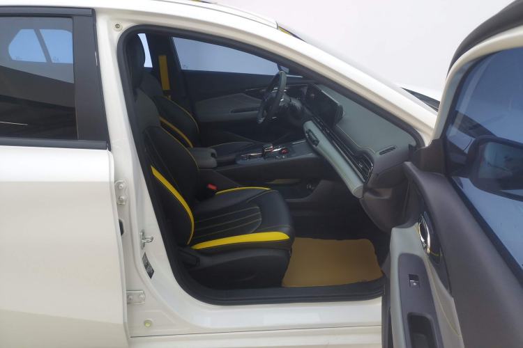 Used GAC Trumpchi EMPOW 2023 270T DCT J15 Version