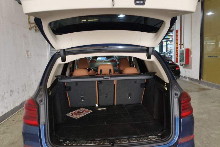 Used BMW X3 2018 xDrive30i Luxury Edition M Sport Package China VI Trunk