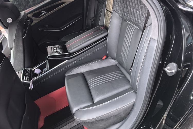 Used Hongqi H9 2020 3.0T Smart Connect Flagship Four-Seat Version
