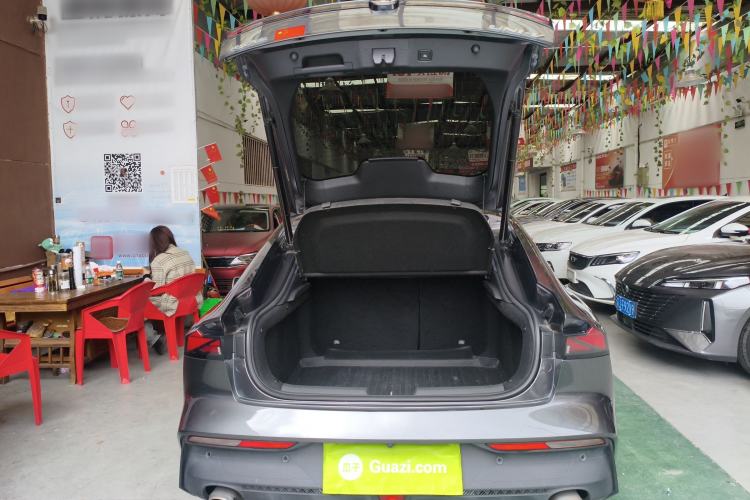 Used CHANGAN UNI-V 2022 1.5T Prestige Version
