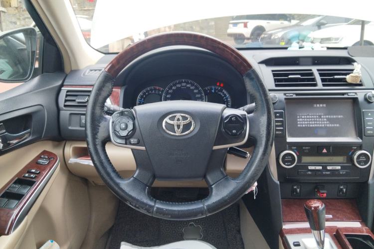 Used Toyota Camry 2012 2.0G Luxury Navigation Edition Steering Wheel