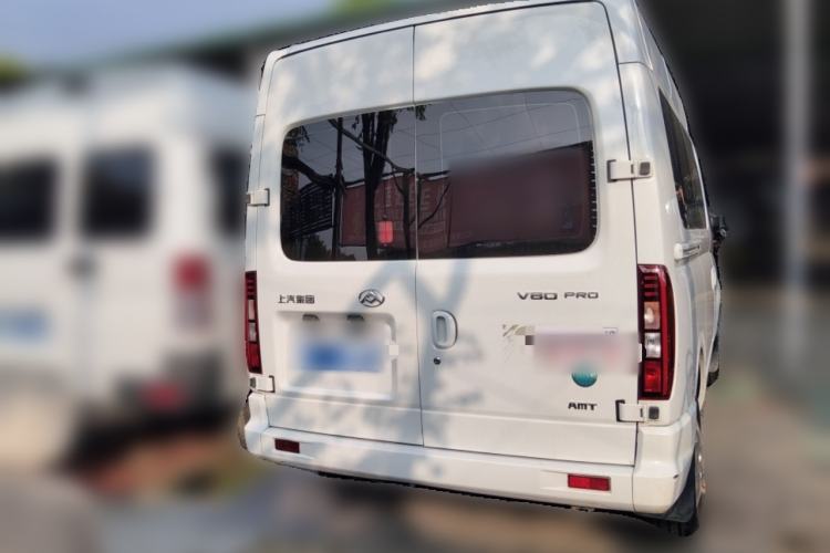 Used SAIC MAXUS Xintu V80 2024 Aotong Value Edition 6AMT Short Wheelbase Mid-Roof Model 127 Ps 5/6 Seats
