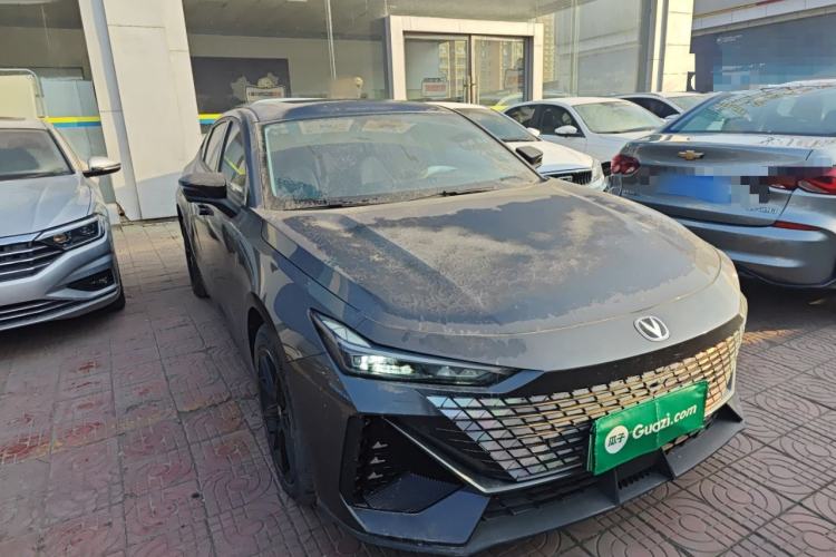 Used Changan UNI-V iDD 2023 Zhidian iDD 1.5T 113km Smart & Fun Version (Rapid Edition)
