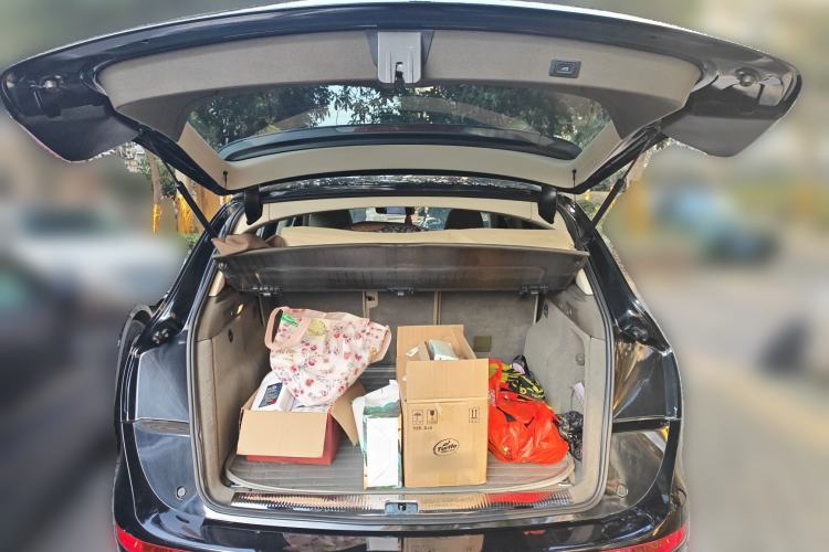 Used Audi Q5 2012 2.0TFSI Technology Model Trunk