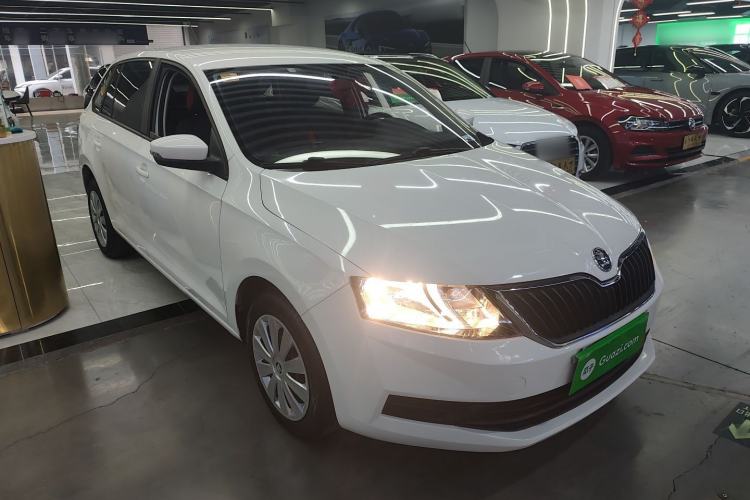Used Skoda Rapid Spaceback 2018 1.6L Automatic Standard Edition
