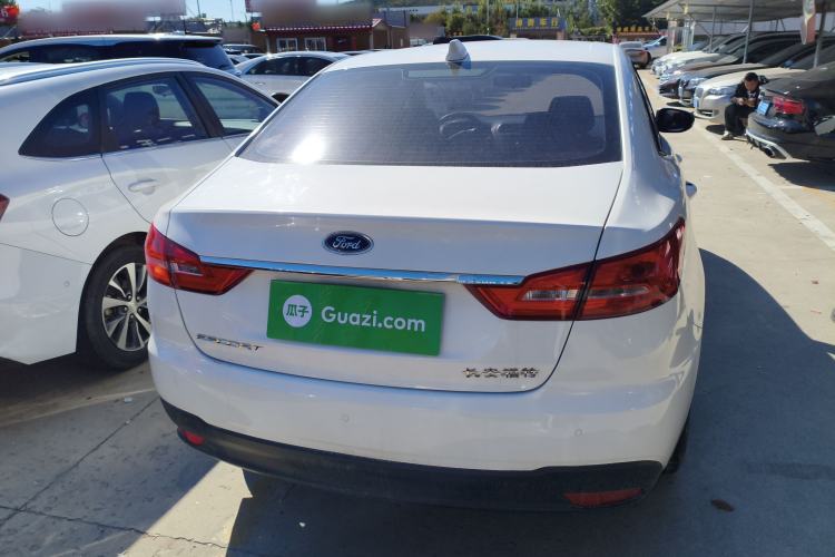 Used Ford Escort 2019 Revised 1.5L Automatic ZhiXiang Version China VI Standard
