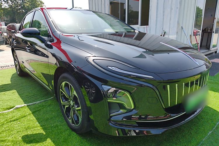 Used Hongqi E-QM5 2023 Revised Version Basic Travel Edition
