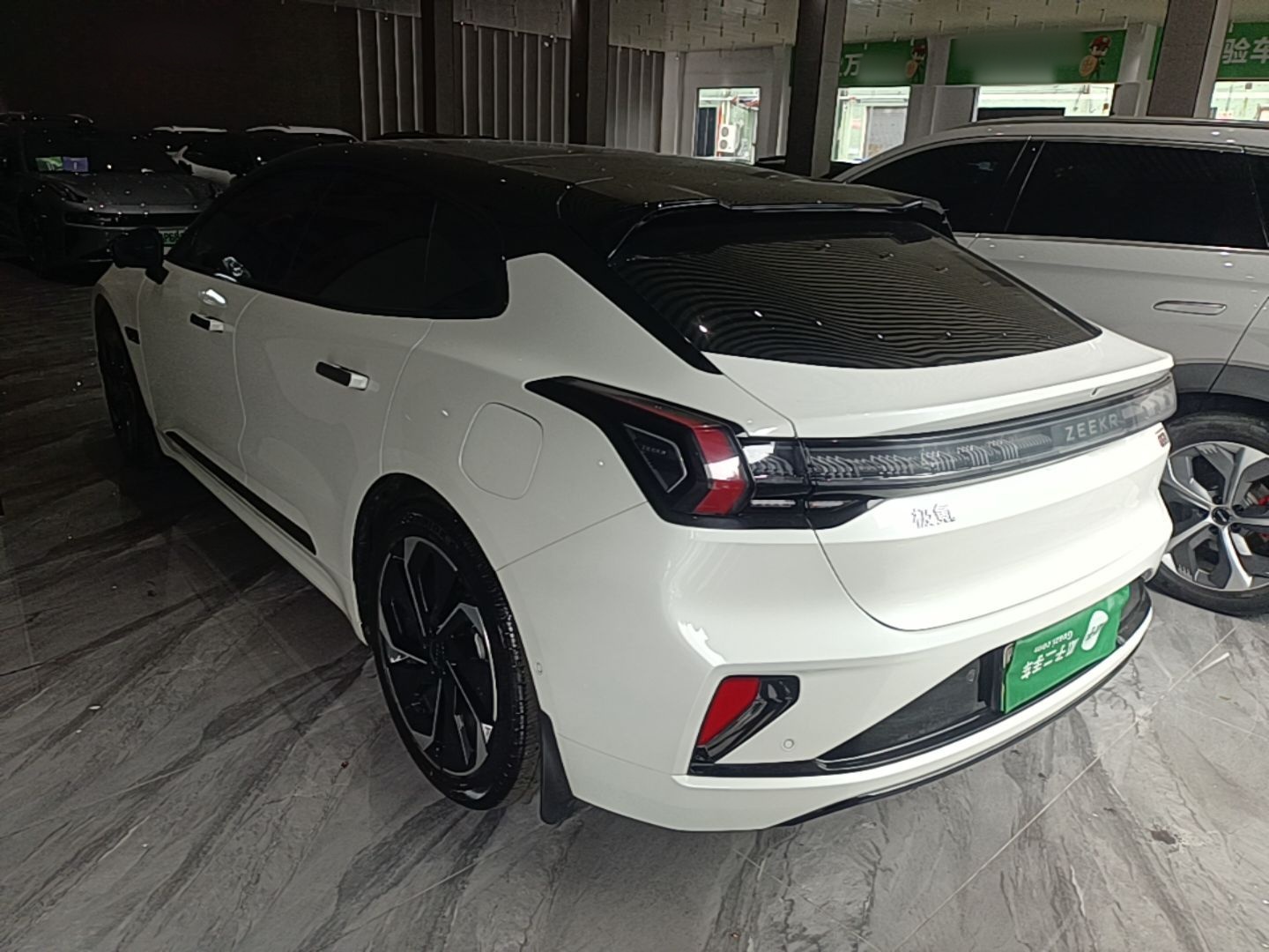 Zeekr 001 2025 WE Edition 95 kWh Rear-Drive — снимка 4