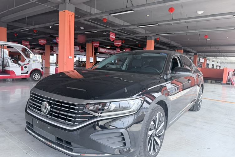 Used Volkswagen Passat 2025 Premium Version 380TSI Dragon Edition