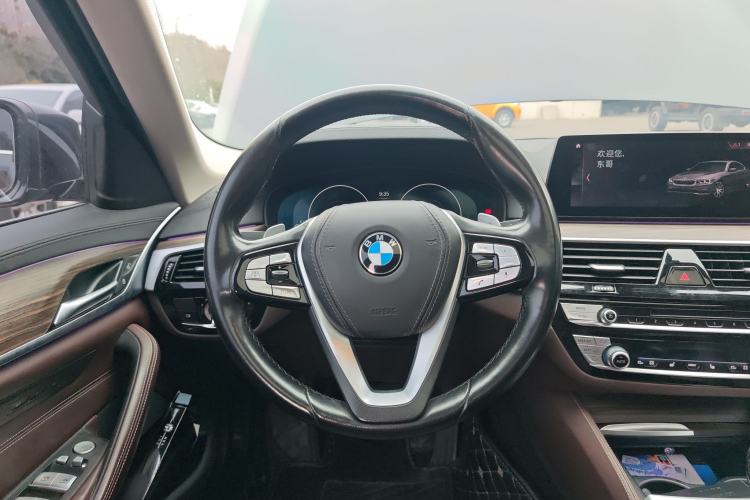 Used BMW 5 Series 2019 Facelifted 530Li Leading Edition Luxury Package
