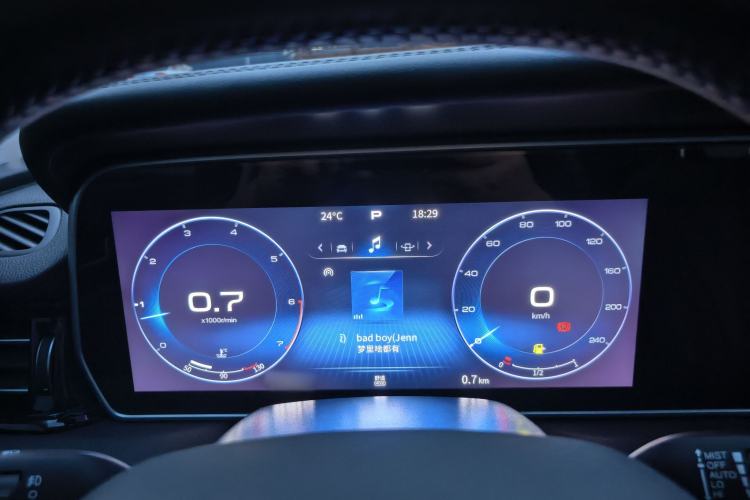 Used Hongqi HS5 2022 Revised Version 2.0T Smart Connect Flagship Edition
