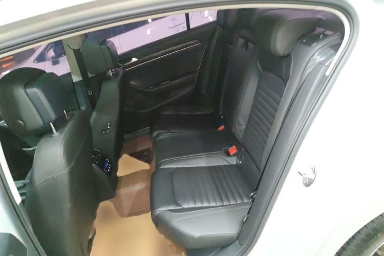 Used Volkswagen Magotan 2018 Facelift 330TSI DSG Luxury Model
