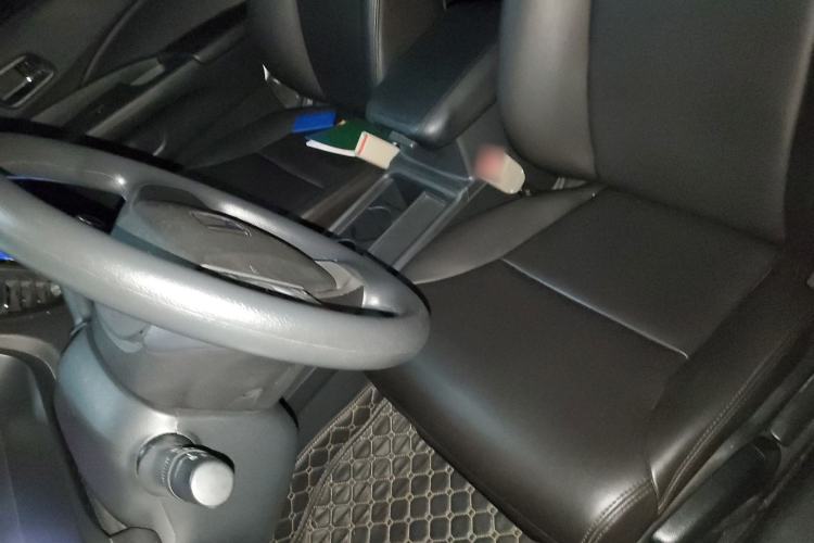 Used Honda CR-V 2015 2.0L two-wheel drive Fashion Edition Left Front Seat