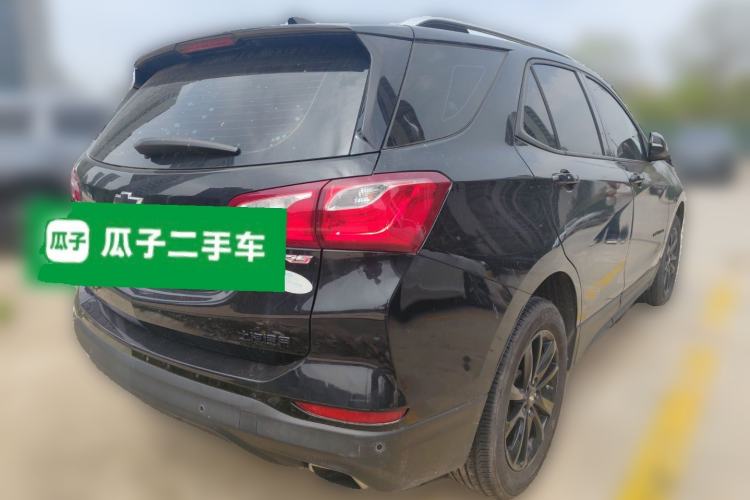 Used Chevrolet Equinox 2018 RS 550T Automatic All-Wheel-Drive Boundary Edition Rear Right 45 Deg