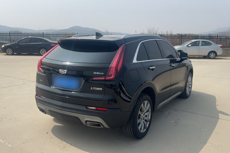 Used Cadillac XT4 2020 28T Two-Wheel-Drive Leading Version
