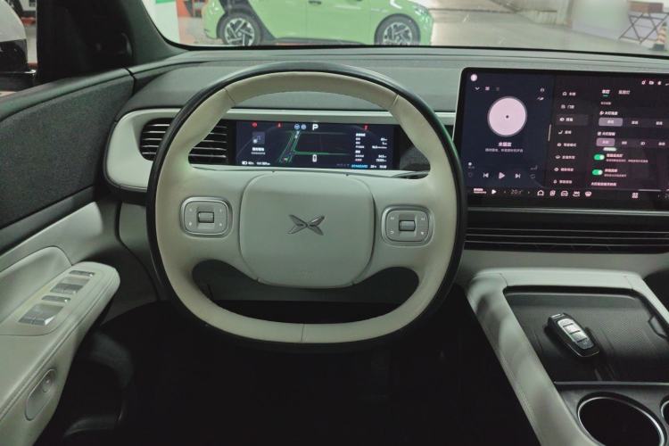 Used XPeng G6 2023 755 Ultra-Long Range Pro Steering Wheel