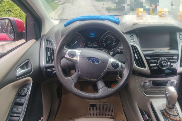 Used Ford Focus 2012 Hatchback 1.6L Automatic Fashion Edition
