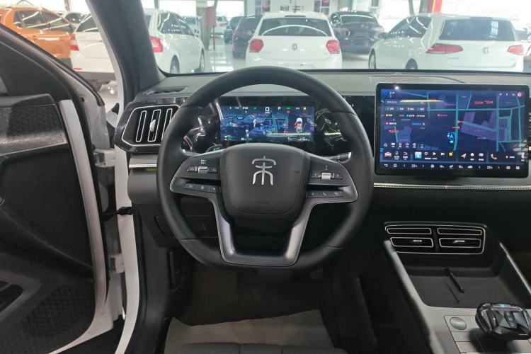Used BYD Song Pro New Energy 2025 Second-Generation Intelligent Driving Version DM-i 115KM Superior Trim Steering Wheel