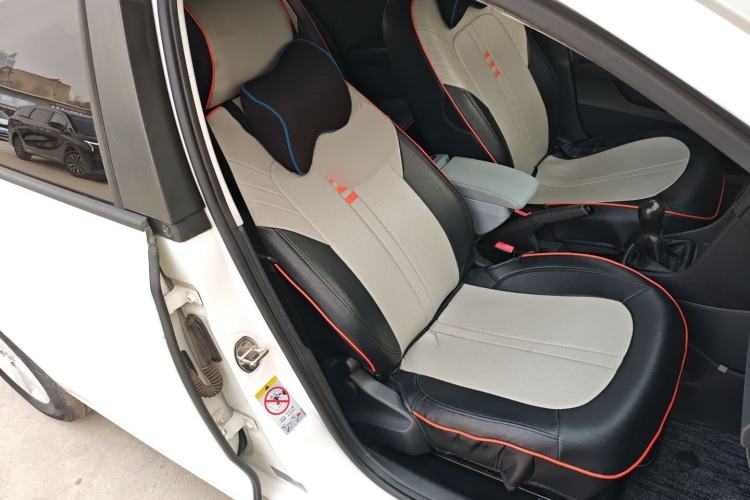 Used Volkswagen Santana 2015 1.6L Manual Fashion Edition
