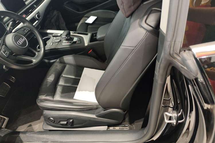 Used Audi A5 2017 Coupe 40 TFSI Fashion Model