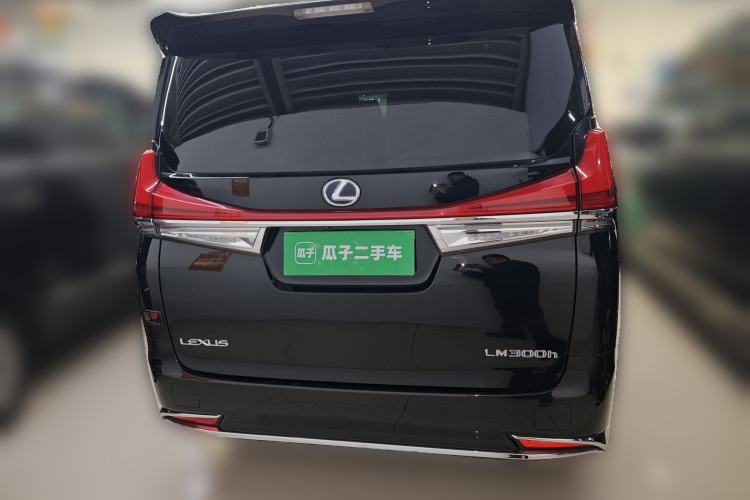 Used Lexus LM 2020 300h Seven-Seat Elegant Edition
