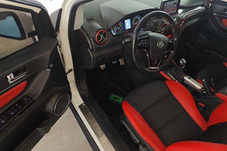 Used BAIC Senova X25 2015 1.5L Manual Elite Edition

