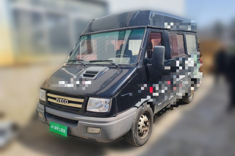 Used Iveco Daily 2014 2.5T-A35 NJ6484ACM47Z4