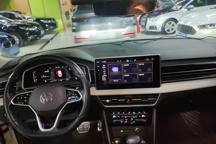 Used Volkswagen Tiguan L 2023 380TSI Automatic All-Wheel Drive R-Line Enhanced 7-Seater