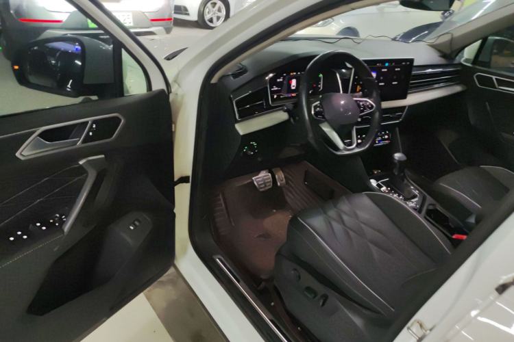 Used Volkswagen Tiguan L 2023 380TSI Automatic All-Wheel Drive R-Line Enhanced 7-Seater