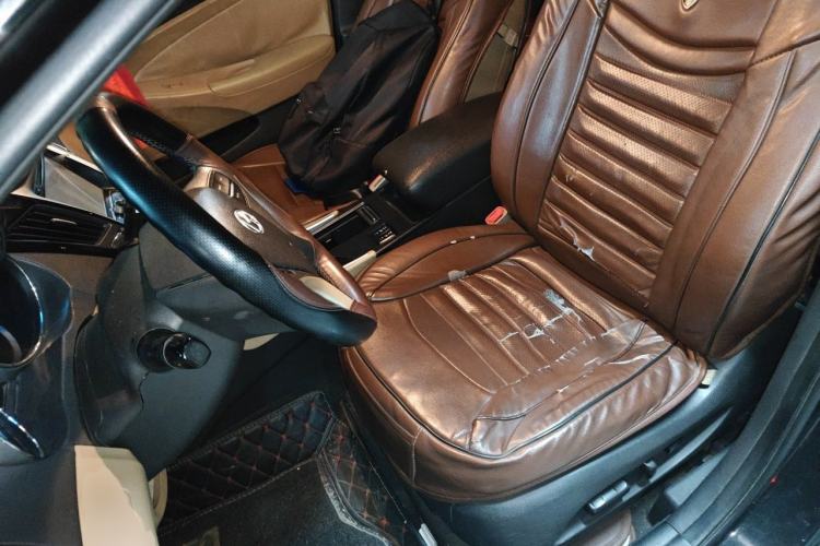 Used Hyundai Sonata 2011 2.0L Automatic Luxury Edition
