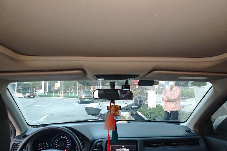 Used Honda Vezel 2020 1.5L CVT Pioneer Edition
