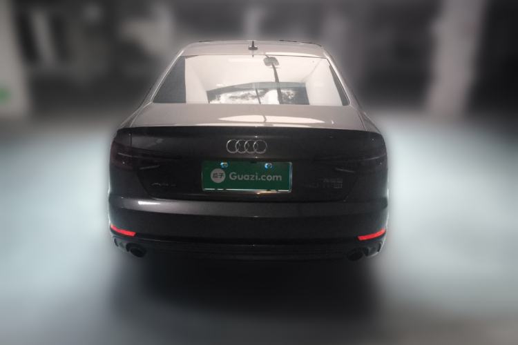 Used Audi A4L 2018 30th Anniversary Edition 40 TFSI Fashion Model
