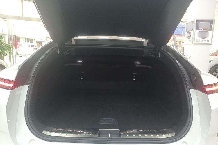 Used Avatr 12 2025 Ultra Extended-Range Edition
