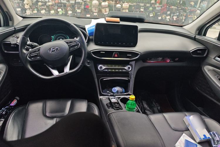 Used Hyundai Santa Fe 2019 380 TGDi GLS Automatic 2WD Luxury Version China VI Standard Center Console