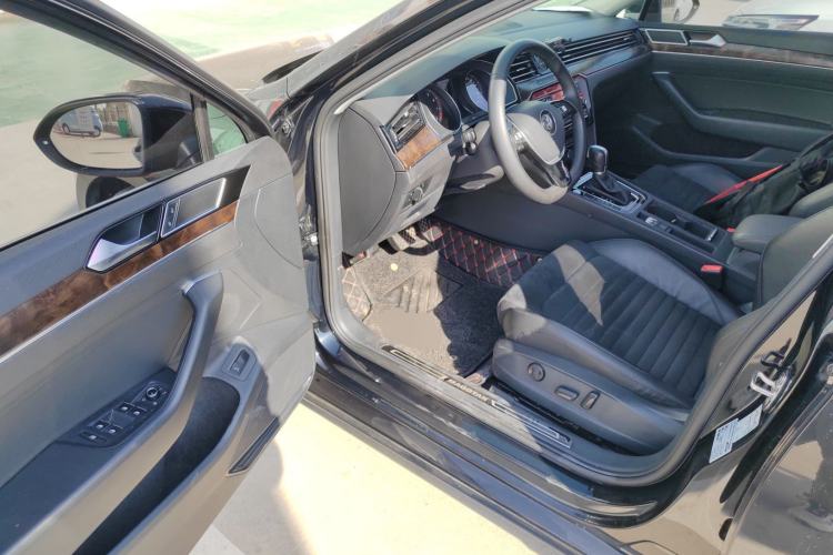 Used Volkswagen Magotan 2018 330TSI DSG Luxury Model