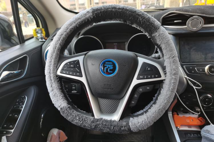 Used BYD Yuan New Energy 2018 EV360 Smart Connected Cool Model
