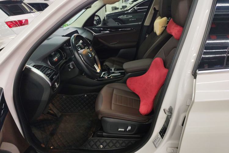 Used BMW X3 2018 xDrive25i Luxury Package China VI Emission Standard Left Front Seat