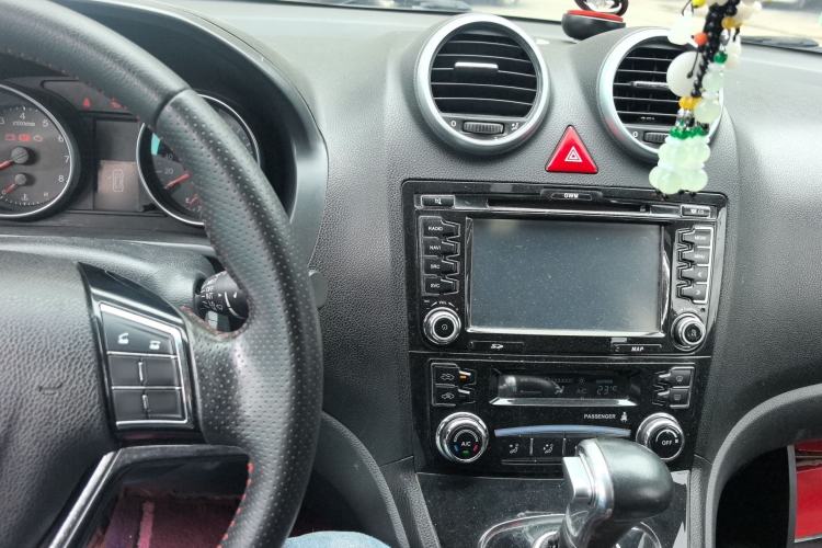 Used Haval H6 2017 Classic Edition 1.5T Automatic Two-Wheel Drive Urban Model Center Console