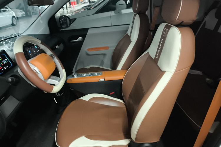 Used CHANGAN NEVO Lumin 2025 301km Honey Dew Edition Left Front Seat