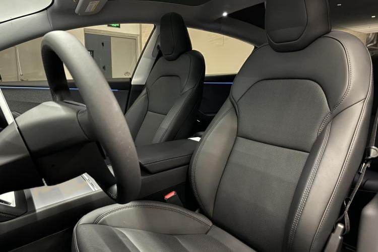 Used Tesla Model 3 2025 Rear-Wheel-Drive Version Interior 6