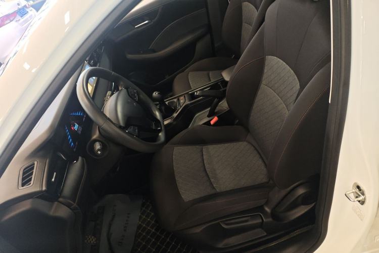 Used Roewe i5 2023 1.5L Manual Comfort Edition Left Front Seat