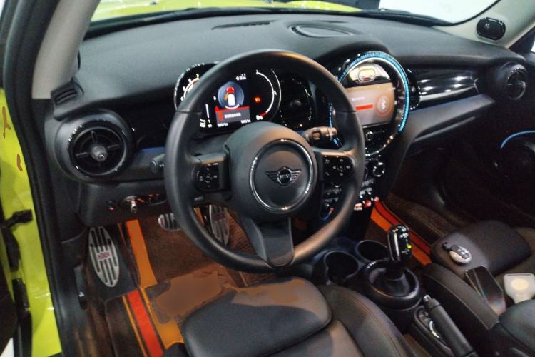 Used MINI 2023 Updated 1.5T COOPER Artist
