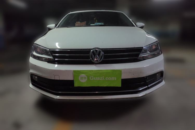 Used Volkswagen Sagitar 2017 180TSI Automatic Luxury Edition
