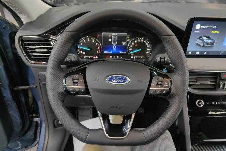 Used Ford Escape 2020 EcoBoost 245 Two-Wheel-Drive Titanium Edition