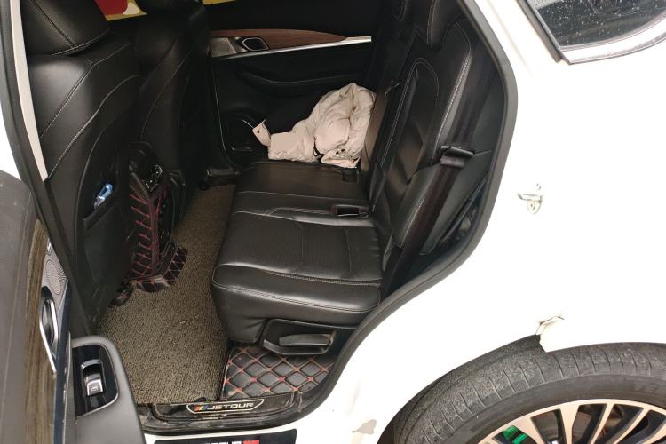 Used JETOUR X70 2020 1.5T DCT Luxury Version 7 Seats