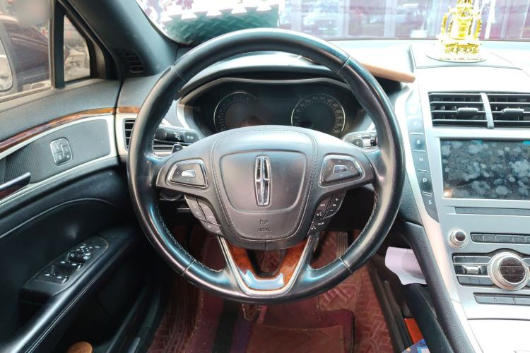 Used Lincoln MKZ 2019 2.0T Luxury Edition China VI Standard Steering Wheel