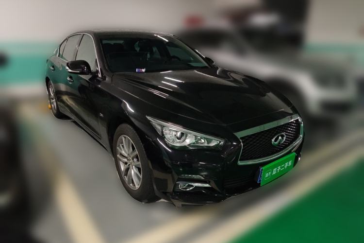 Used Infiniti Q50L 2015 2.0T Enjoyment Edition Front Right 45 Deg